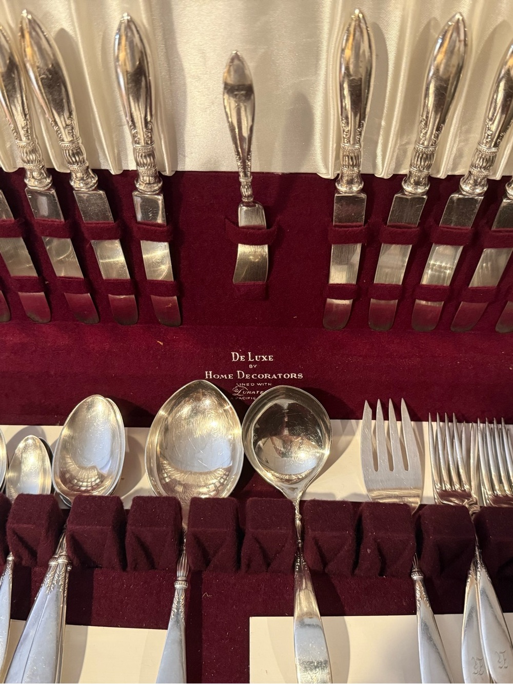 De Luxe by Home Decorators Silver Tone Flatware Set in Silver